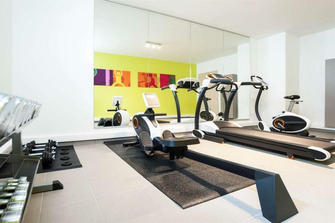 Ibis Styles Hotel Brussels Centre Stephanie Saint-Gilles Bagian luar foto