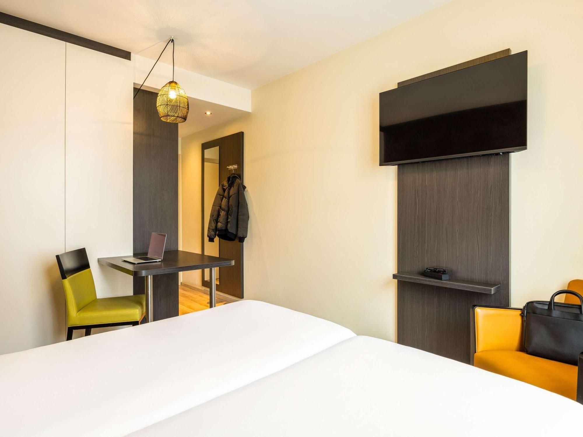 Ibis Styles Hotel Brussels Centre Stephanie Saint-Gilles Bagian luar foto