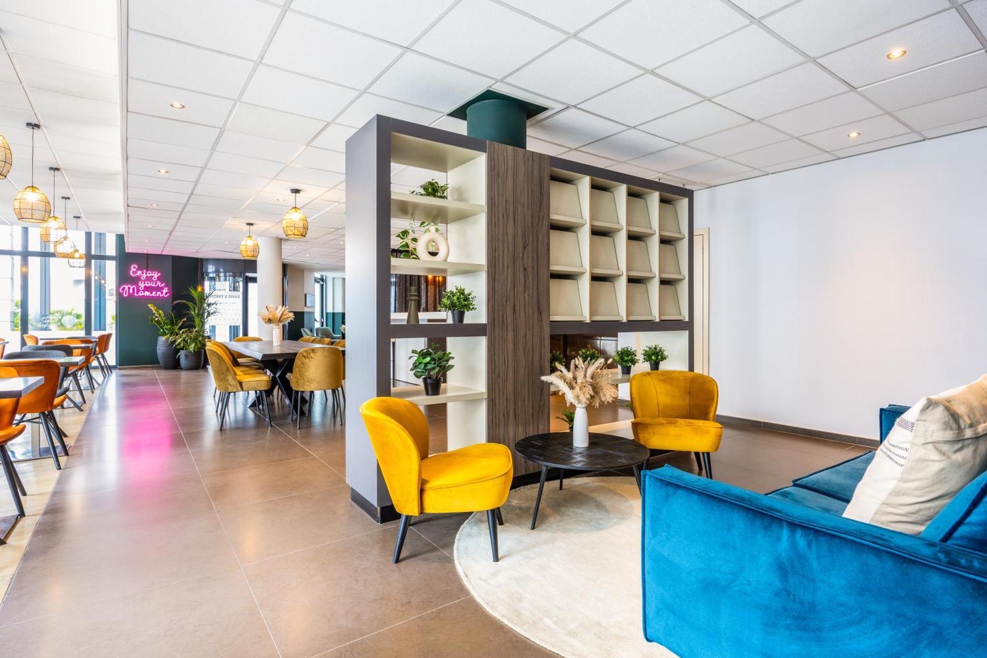 Ibis Styles Hotel Brussels Centre Stephanie Saint-Gilles Bagian luar foto