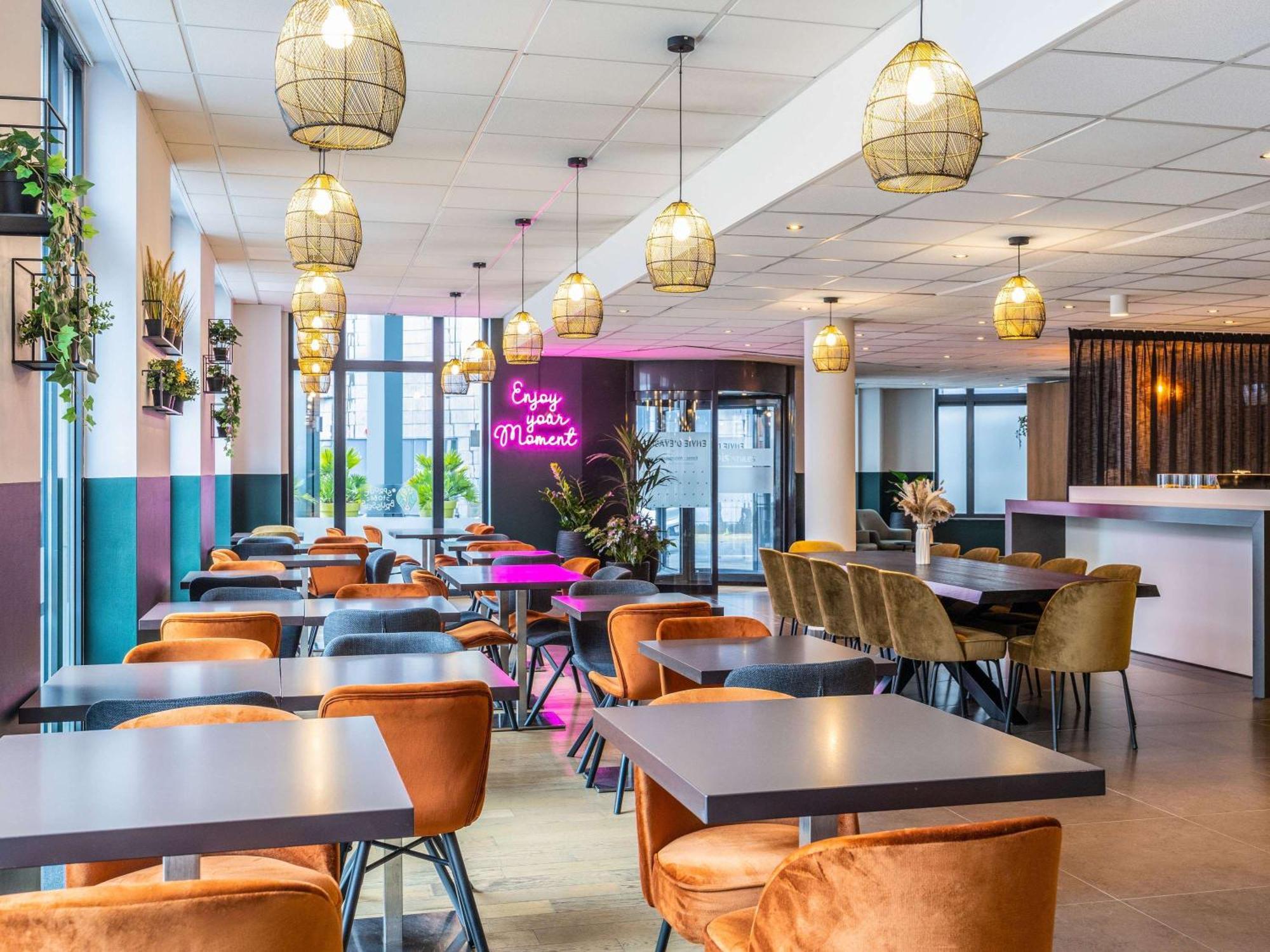 Ibis Styles Hotel Brussels Centre Stephanie Saint-Gilles Bagian luar foto