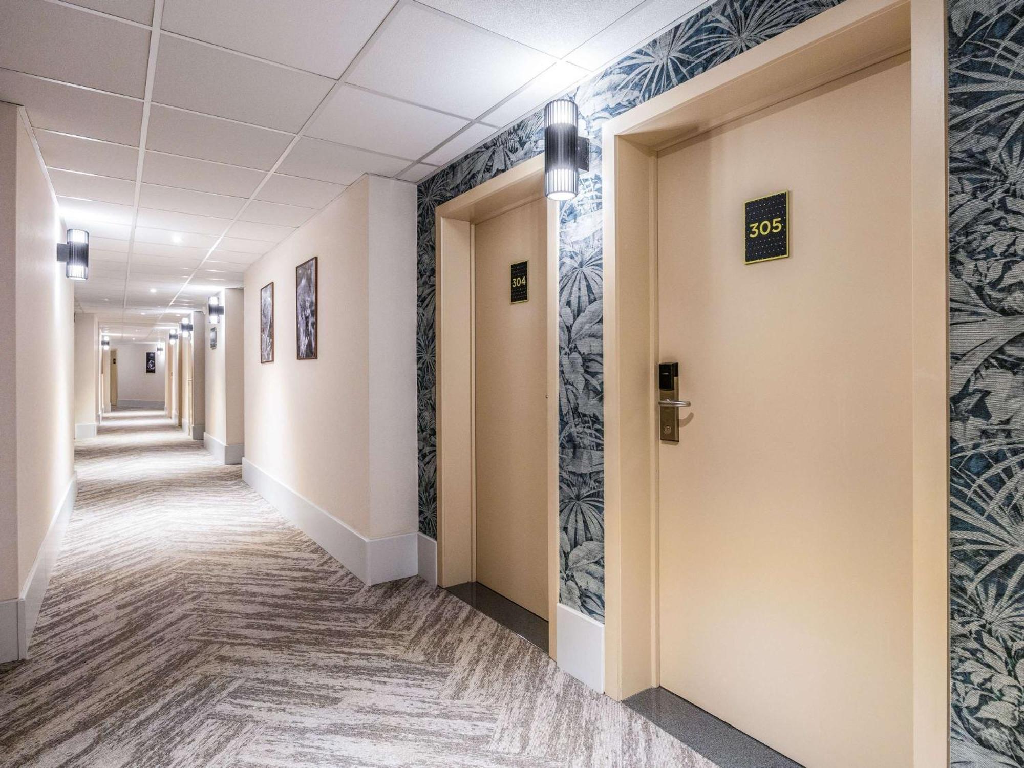 Ibis Styles Hotel Brussels Centre Stephanie Saint-Gilles Bagian luar foto