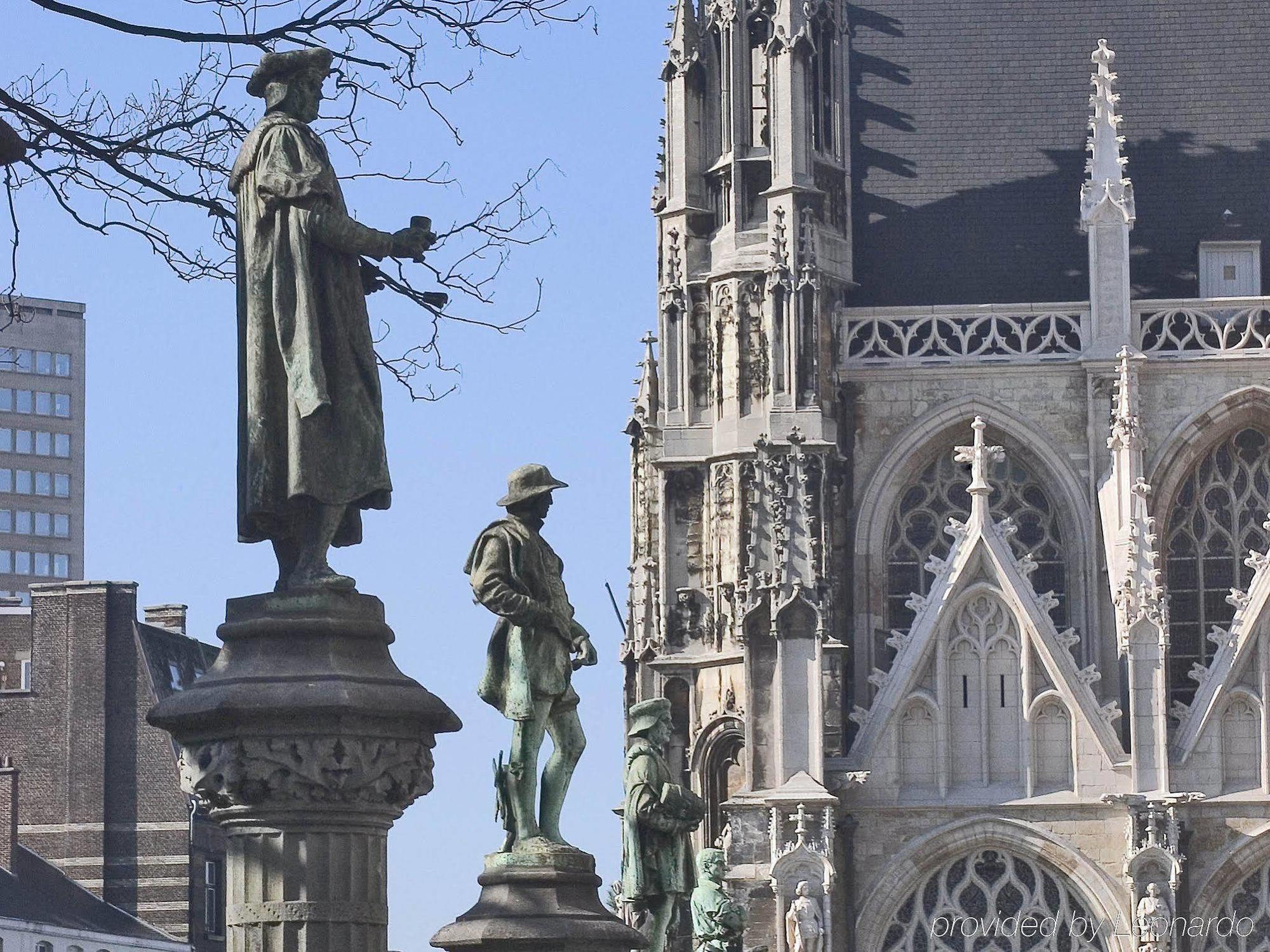 Ibis Styles Hotel Brussels Centre Stephanie Saint-Gilles Bagian luar foto