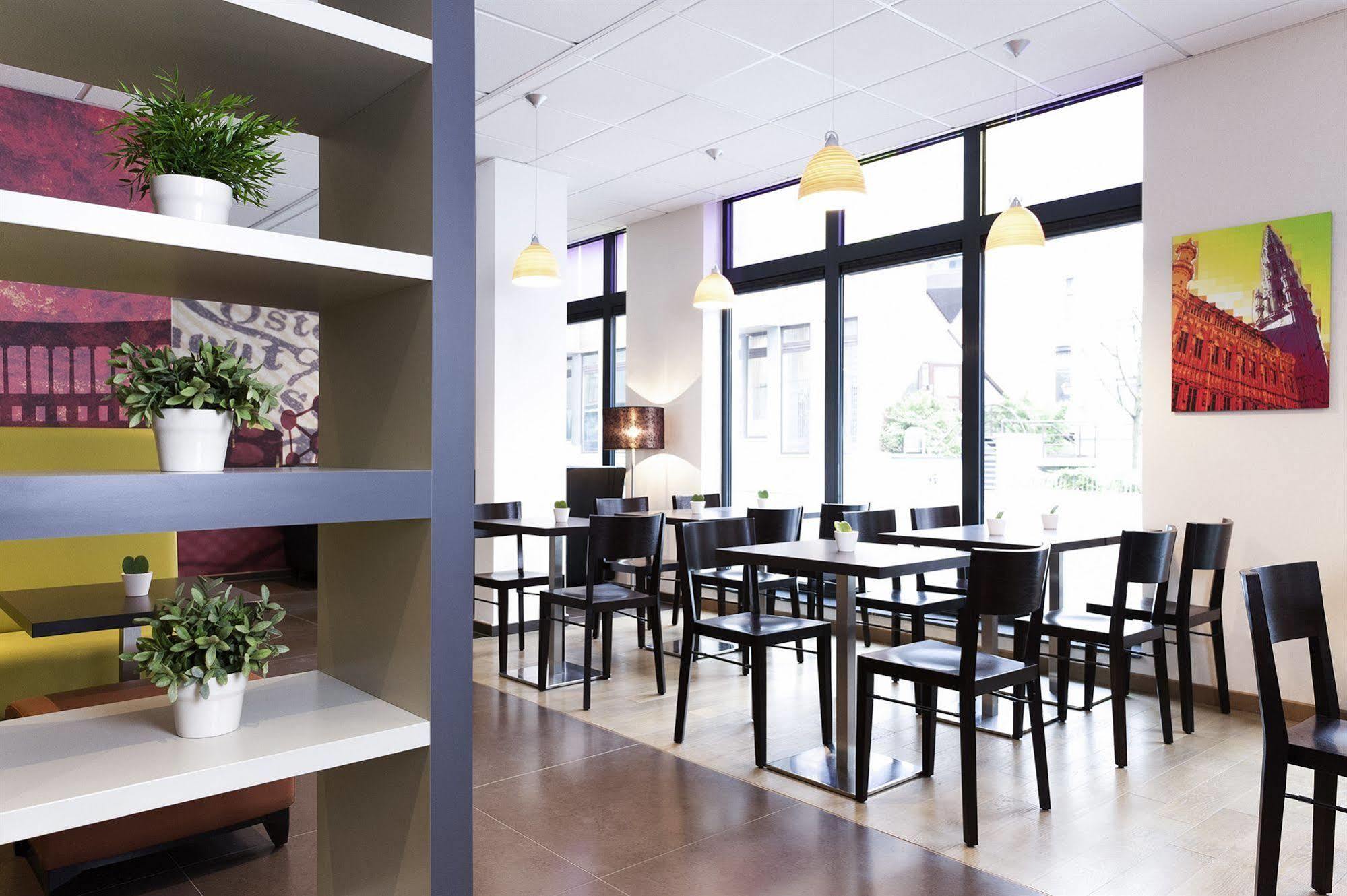 Ibis Styles Hotel Brussels Centre Stephanie Saint-Gilles Bagian luar foto
