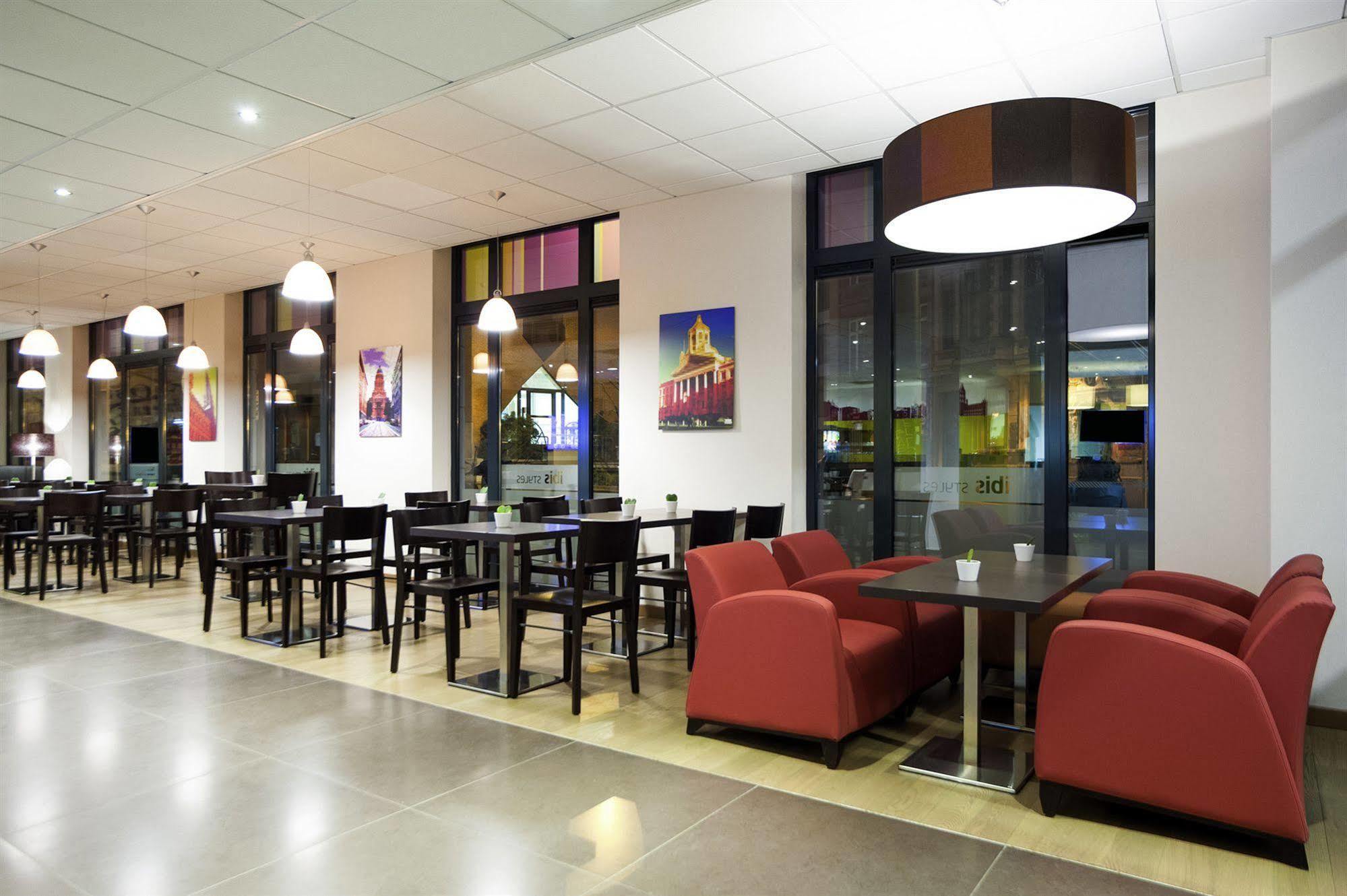 Ibis Styles Hotel Brussels Centre Stephanie Saint-Gilles Bagian luar foto